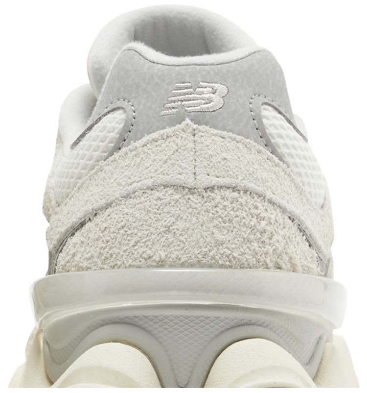 New Balance 9060 Sea Salt