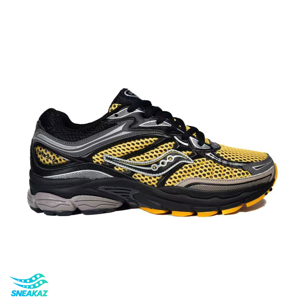 Saucony ProGrid Omni 9 — Noir et jaune moutarde — Sneakaz
