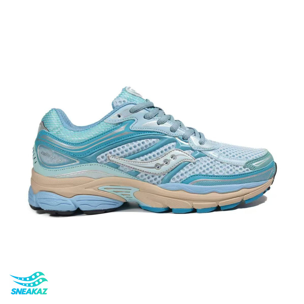 Saucony ProGrid Omni 9 — Bleu ciel et beige — Sneakaz