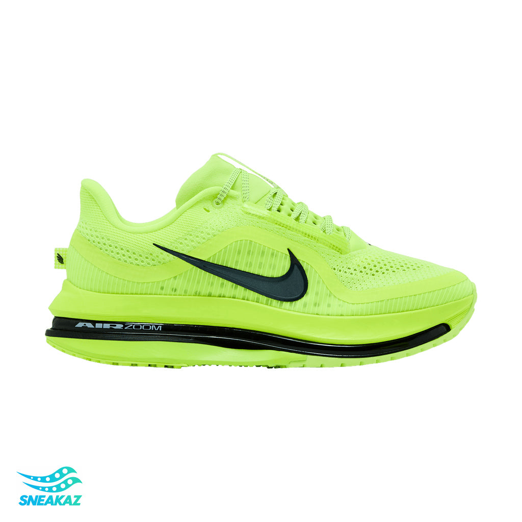 Nike Pegasus Premium — Volt / Noir — vue principale SNEAKAZ