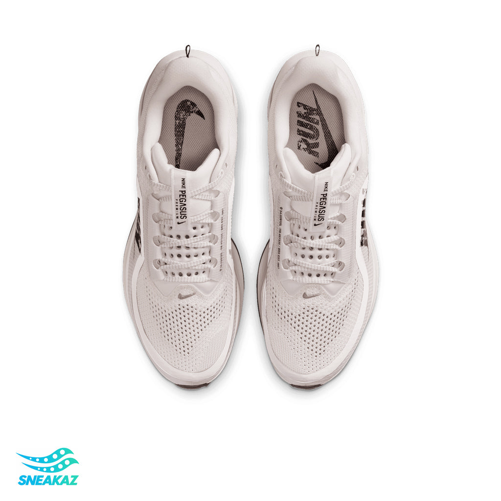 Nike Pegasus Premium — Run Pack — Blanc / Noir — vue 3