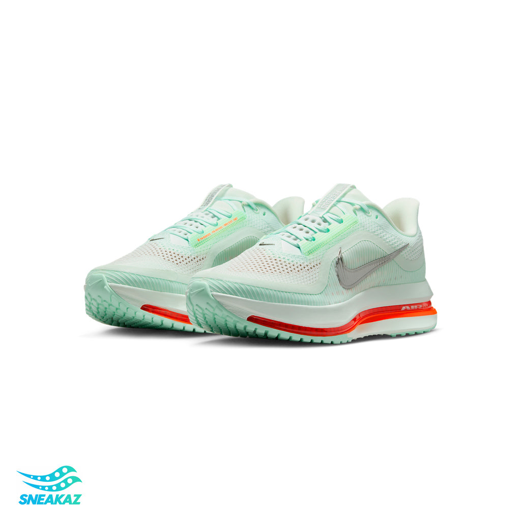 Nike Pegasus Premium — Barely Green / Rouge — vue 4