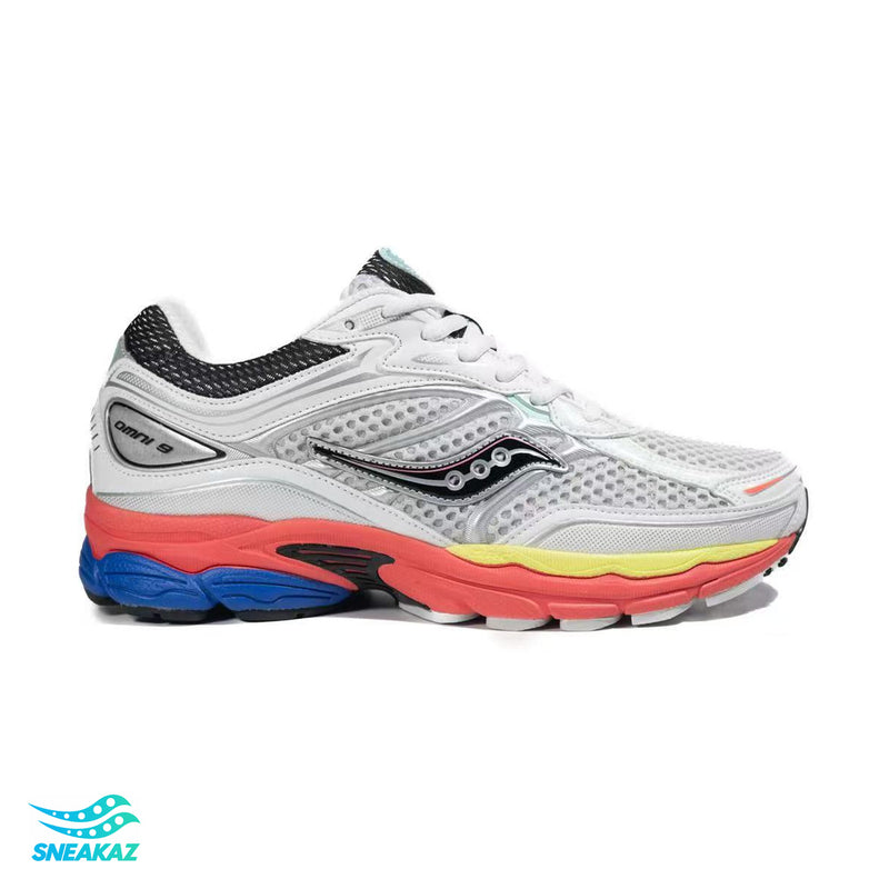 Saucony ProGrid Omni 9 — Blanc, argent, bleu et rouge — Sneakaz