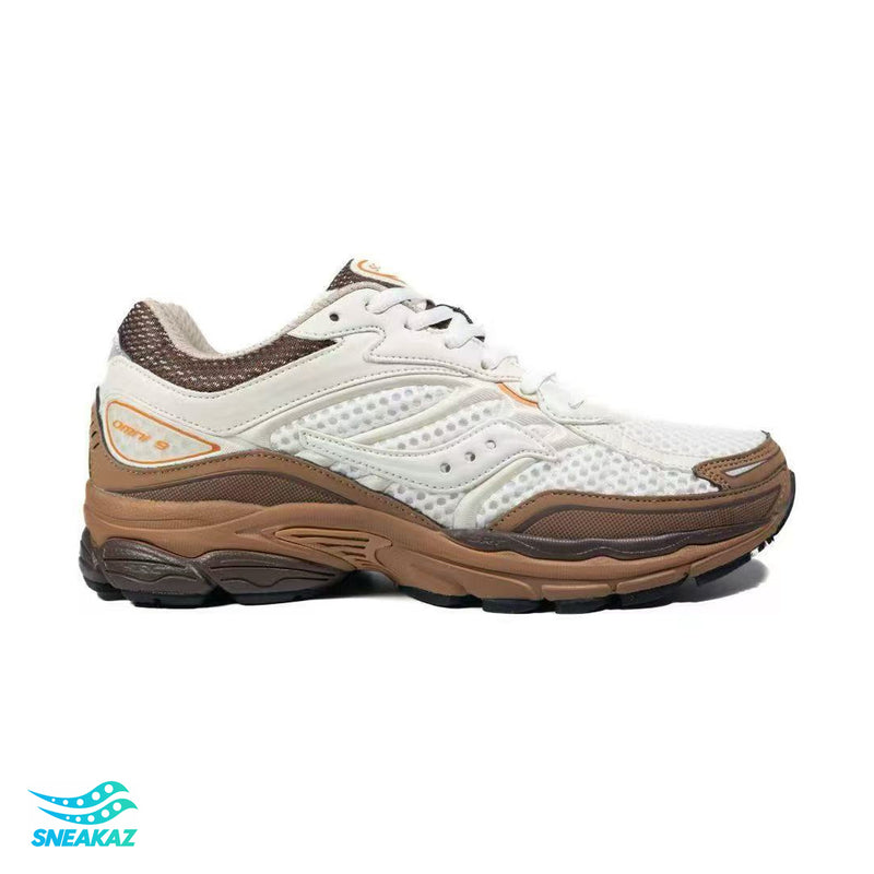 Saucony ProGrid Omni 9 — Blanc et marron — Sneakaz